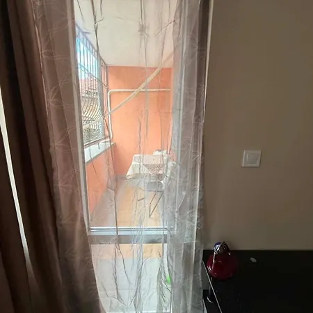 Apartament Spacious 2-room Flat Near Metro Mall *