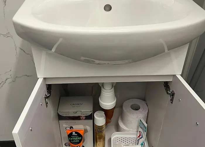 Spacious 2-room Flat Near Metro Mall * صوفيا